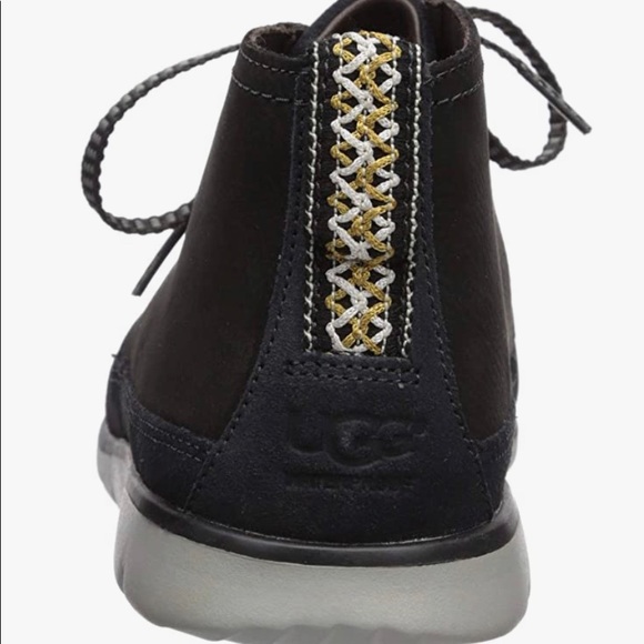 BNIB Freeman Waterproof Uggs - Picture 3 of 4